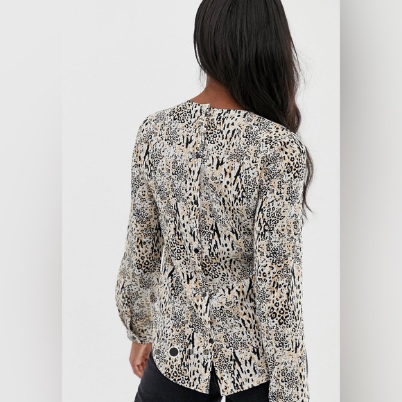 New Look (ASOS) Animal Print Blouse Size 4Tall - Picture 4 of 8